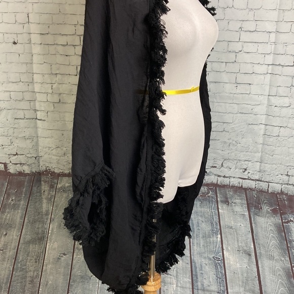 De La Rosa Plau Black Poncho Fringe Shawl Designer OS Boho Lagenlook Longline - Picture 9 of 16